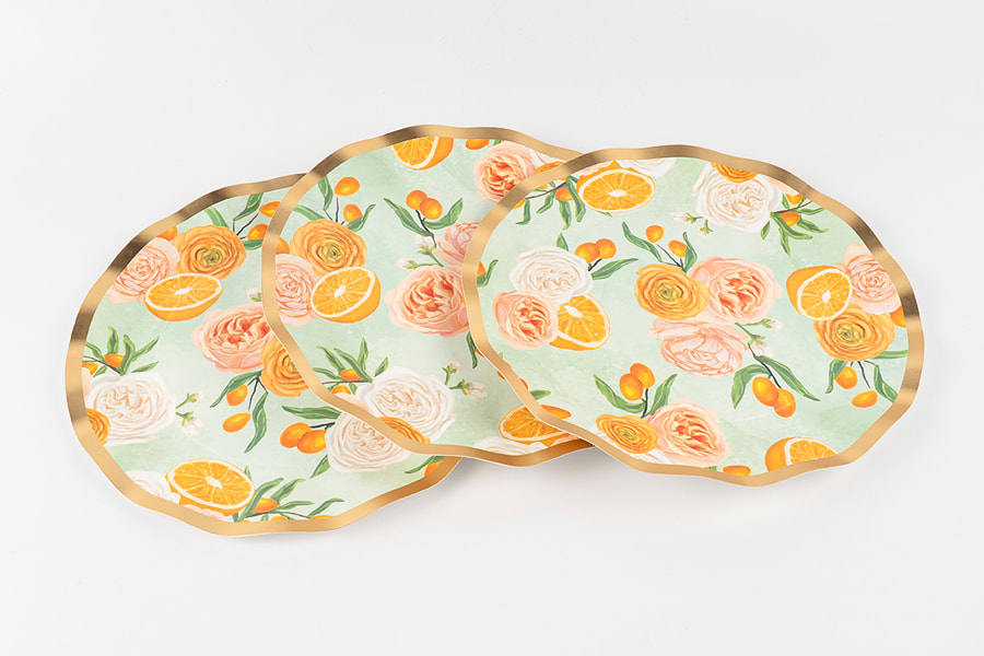 Wave-shaped Paper Plates