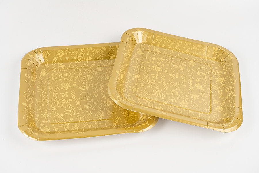 Christmas-themed Decorative Paper Plates